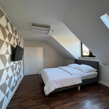 Moebliertes Wohnung Am Geroweiher Moenchengladbach Exterior foto