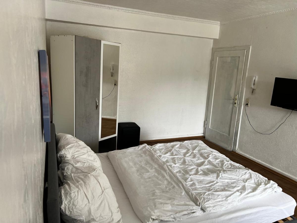Moebliertes Wohnung Am Geroweiher Moenchengladbach Exterior foto