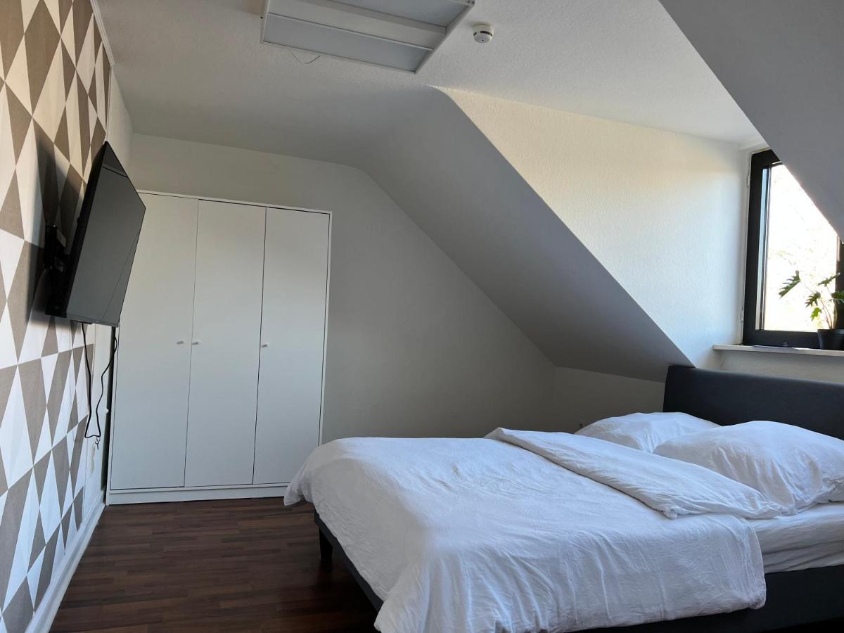 Moebliertes Wohnung Am Geroweiher Moenchengladbach Exterior foto